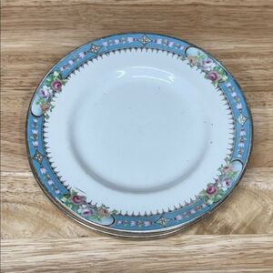 Elegant Floral Porcelain Plate